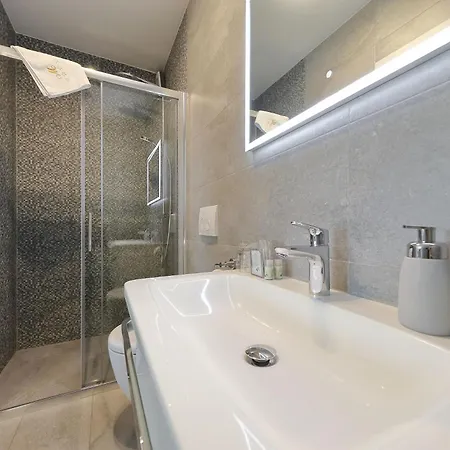 Apartment Luxury No 2 - Mit Terrasse