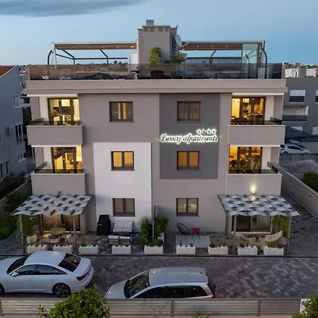 Apartment Luxury No 2 - Mit Terrasse
